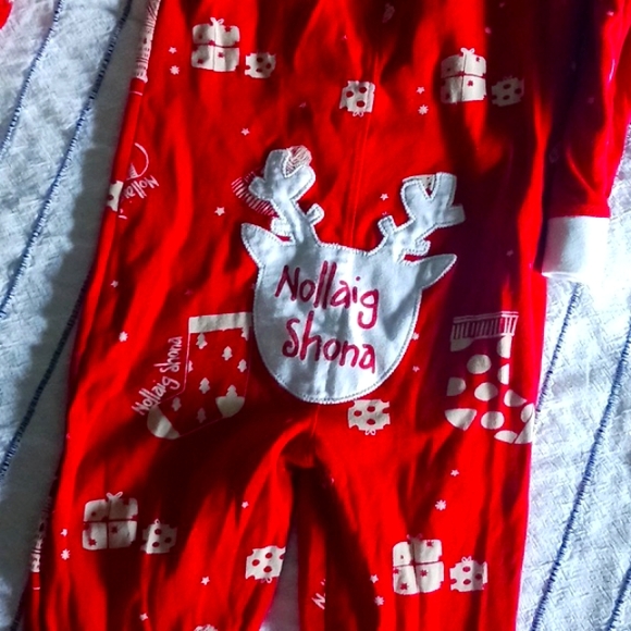 Girls onside - Picture 2 of 2